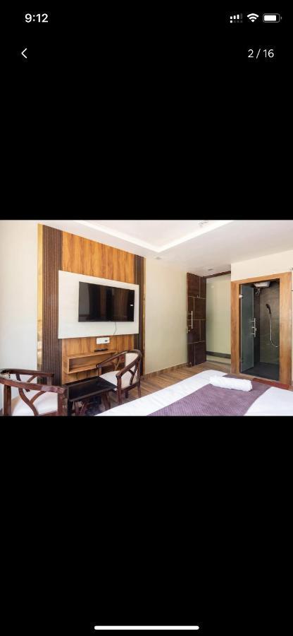 Hotel & Hostel Vimal Ganga Rishīkesh Esterno foto