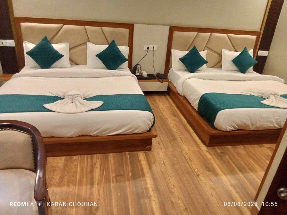 Hotel & Hostel Vimal Ganga Rishīkesh Esterno foto